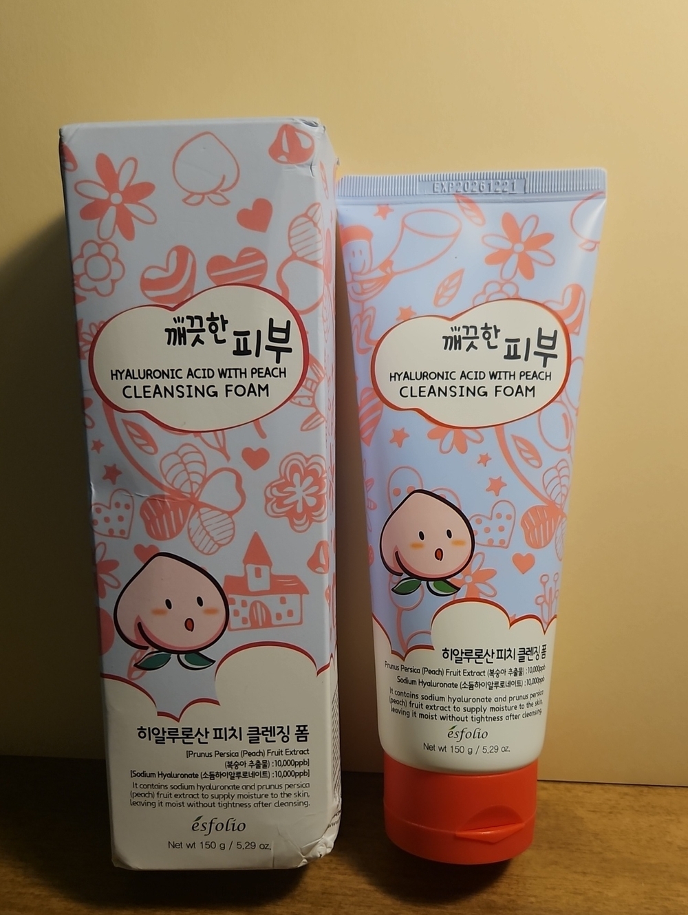 Hyaluronic Acid with Peach Cleansing Foam - Peach Pink